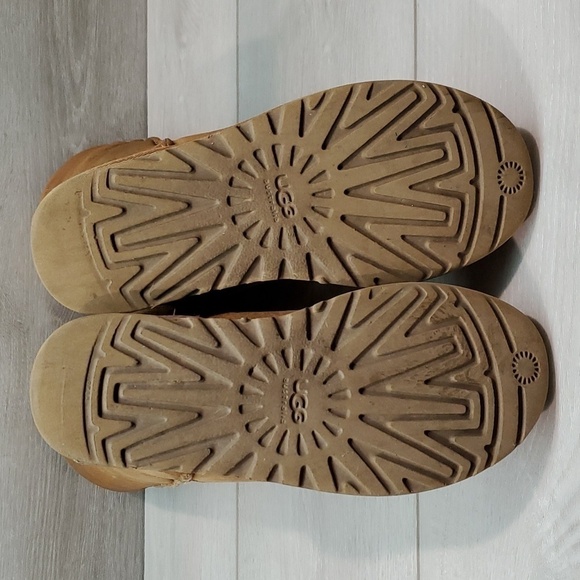 Ugg Australia Women 5804 Classic Tall Sheepskin Leather boots shoes sz 7 - Picture 12 of 15